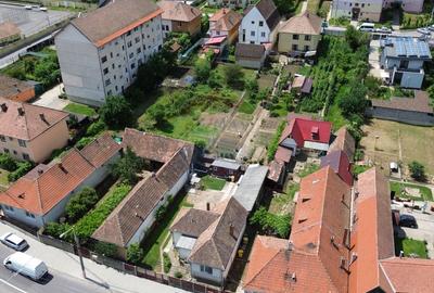 Casa cu potential in zona semicentrala din Medias, Strada Avram Iancu - 18