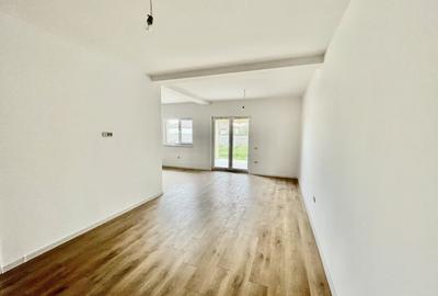 Asfalt, 3 Camere, Zid Despartitor Dublu Asfalt, 3 Camere, Zid Despartitor Dublu - 5