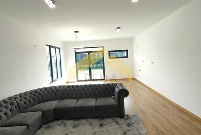 Casa la sol 4 camere de vanzare in cartierul Westfield - 3