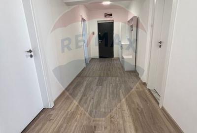 Apartament cu 4 camere decomandat, mobilat în Polivalentă - 11