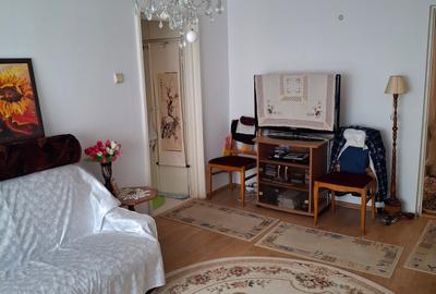Apartament cu 4 camere semidecomandat în Crângași - 2