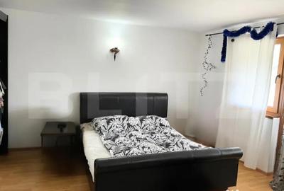 Casă cu 7 camere cu Teren 3000 Mp în Central - 1