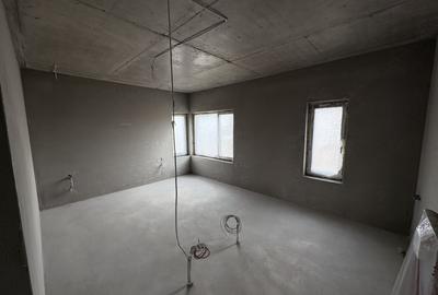 Apartament 3 Camere, Zona Metro 2 - 6