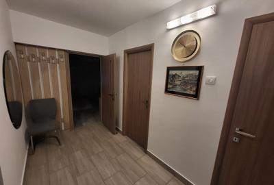 Apartament cu 3 camere în 1 Mai - 7