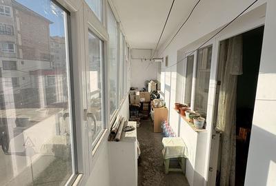 Apartament cu 3 camere decomandat în Central - 3