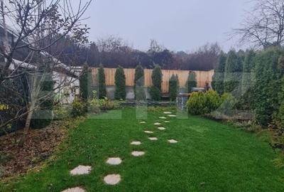 Casa cu 4 camere, instalatie fotovoltaica, acces restrictionat, zona Vivo - 1