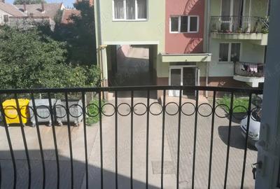 Inchiriez apartament - 3
