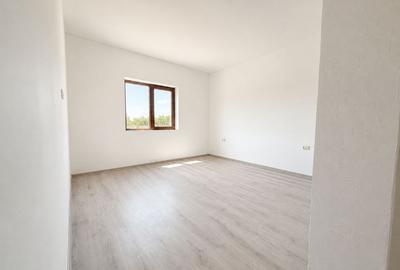 Casă individuală cu 7 camere cu Canalizare în Lumina - 7