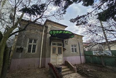 Casă cu 3 camere cu Canalizare în Banu Manta - 2