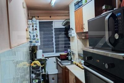Apartament de vanzare, cu 2 camere, 38 mp, zona Dambu Pietros - 5