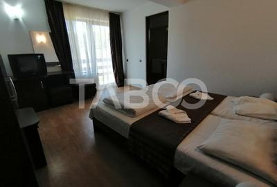 Pensiune 13 camere 16 bai sauna piscina si teren 1565 mp Cisnadioara - 18