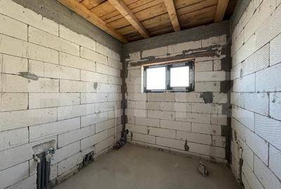 Casa semi-finisata P + M, 131 mp utili, teren 339 mp, Pielesti, zona Magnolia - 4