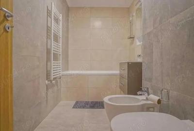 Apartament cu 3 camere decomandat în Central - 2