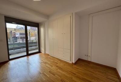 Apartament cu 4 camere semidecomandat în Băneasa - 3