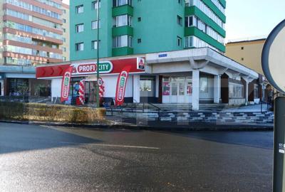 Spațiu comercial, de 320 mp, în Calea București - 11