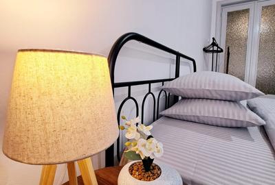 Apartament cu 5 camere semidecomandat în P-ța Romană - 14