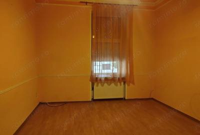 Apartament cu 3 camere semidecomandat în Eminescu - 2
