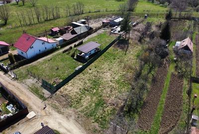 Teren de 1700 mp, în Podu Oltului - 1