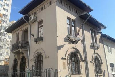 Casă individuală cu 8 camere cu Teren 197 Mp în Victoriei - 2