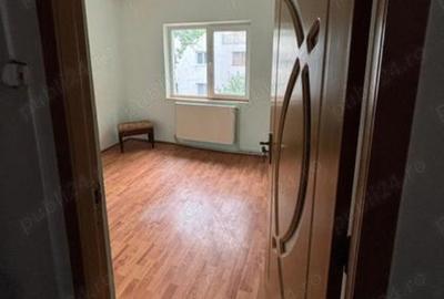Apartament cu 3 camere decomandat în Central - 1