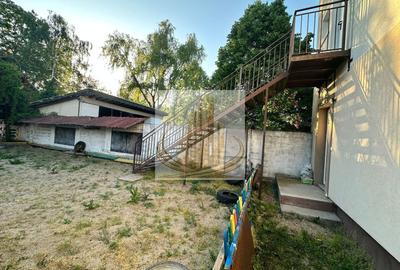 Casă individuală cu 12 camere cu Canalizare în Complex Studențesc - 33