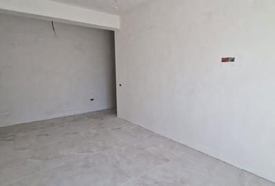 Apartament cu 2 camere decomandat în Bârnova