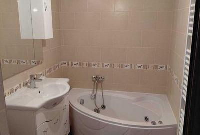 Apartament cu 3 camere în Central - 3