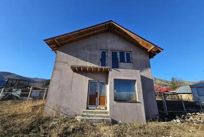 Casă cu 5 camere cu Teren 529 Mp în Niculițel - 16