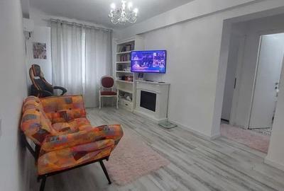 Apartament cu 2 camere semidecomandat, mobilat în Podul de Piatră - 4
