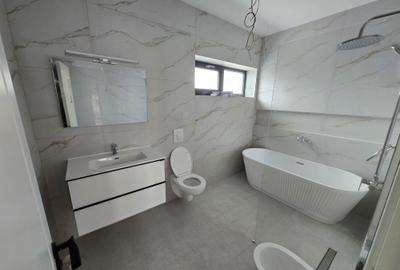 Casă cu 4 camere cu Teren 300 Mp în Calea București - 8