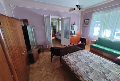 Casă cu 3 camere în Central - 8