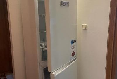 2 camere decomandat, centrala gaz, et 1, Tomis 3, termen lung, contract,400 euro 2 camere decomandat, centrala gaz, et 1, Tomis 3, termen lung, contract,400 euro - 2