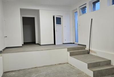 Spațiu comercial, de 100 mp, în Central - 6