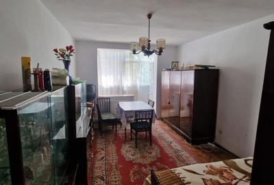 Apartament cu 2 camere decomandat în Central - 2