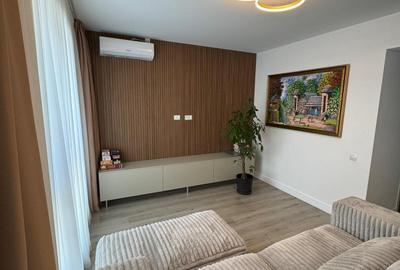 Penthouse cu 3 camere semidecomandat în Aviației - 2