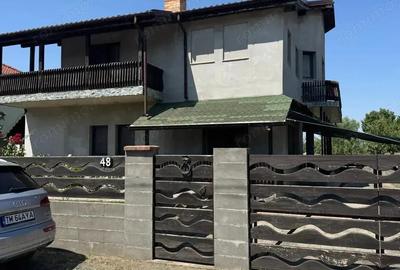 Casă cu 4 camere cu Teren 350 Mp în Dumbrăvița