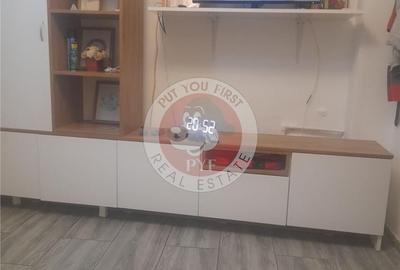 Garsonieră semidecomandată în Titan