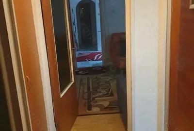 Apartament cu 3 camere decomandat în Berceni - 6