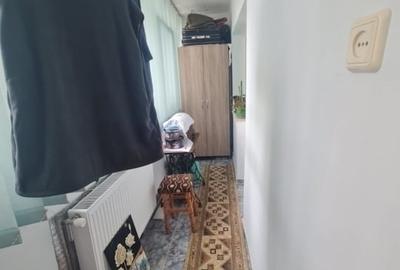 Gara- 2 camere- bloc 1984- etaj intermediar - 2