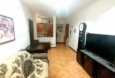 Apartament cu 2 camere decomandat în Drumul Taberei