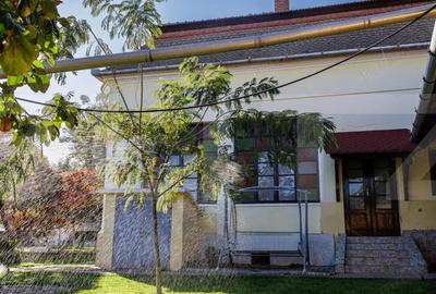 Casă cu Teren 2900 Mp în Central