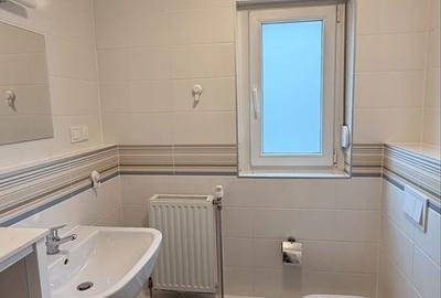 Apartament cu 3 camere semidecomandat în Central - 3