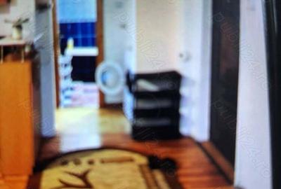 Inchiriez apartament doua camere parter. - 3