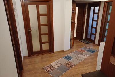 Apartament cu 3 camere decomandat în Central - 3