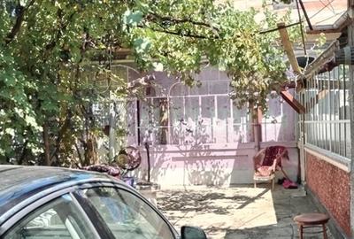 Branesti / IF - casa batraneasca din caramida cu teren de vanzare - 12