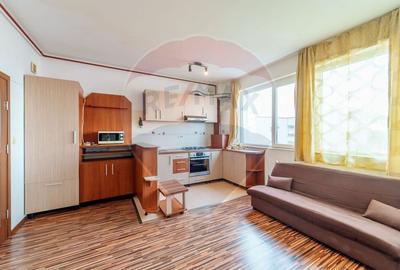 Apartament cu 3 camere de inchiriat in zona UTA - 2