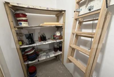 Casă cu 2 camere cu Teren 11600 Mp în Central - 3
