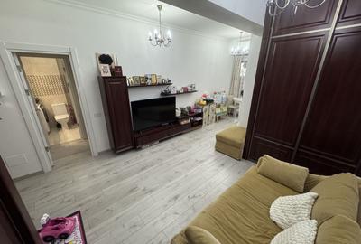 Apartament cu 2 camere semidecomandat, mobilat în Km 4-5 - 2