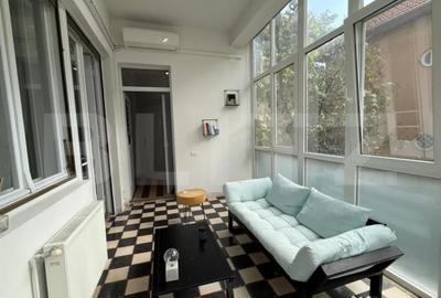 Apartament cu 4 camere decomandat, mobilat în Central - 8