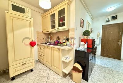 1 cameră, etaj intermediar, Piața Flora - 2